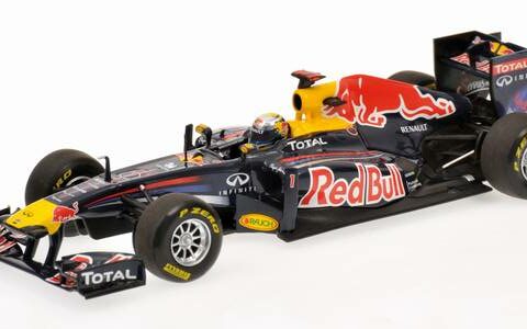 RED BULL RACING RB7 - SEBASTIAN VETTEL - 2011