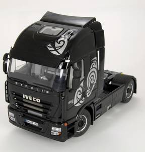 Italeri 3869 IVECO Stralis Active Space