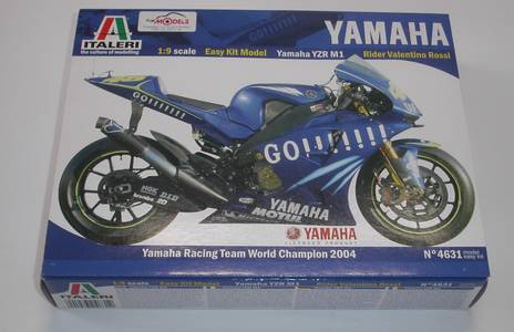 Italeri 4631 Yamaha YZRM1 Valentino Rossi