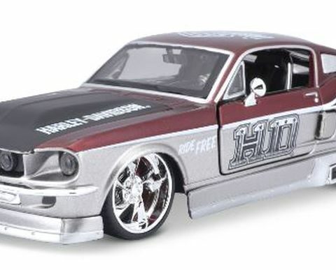 Ford Mustang GT 1967 Harley Davidson 1/24