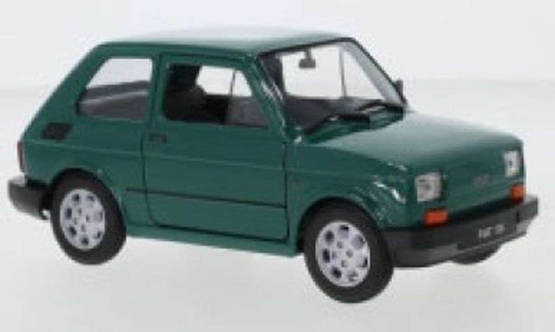 FIAT 126 wird in der Farbe GRÜN