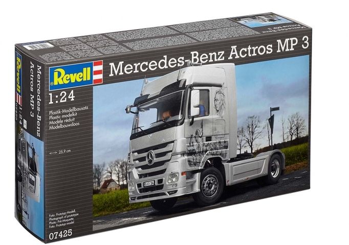 Revell 07425 Mercedes-Benz Actros MP3