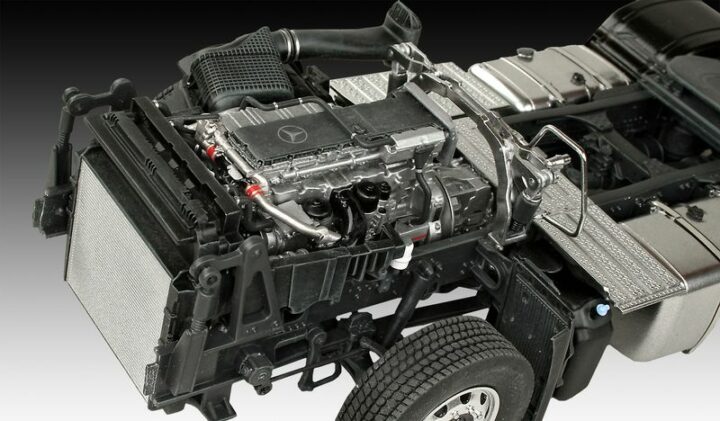 Revell 07439 Mercedes-Benz Actros MP4 – Bild 4