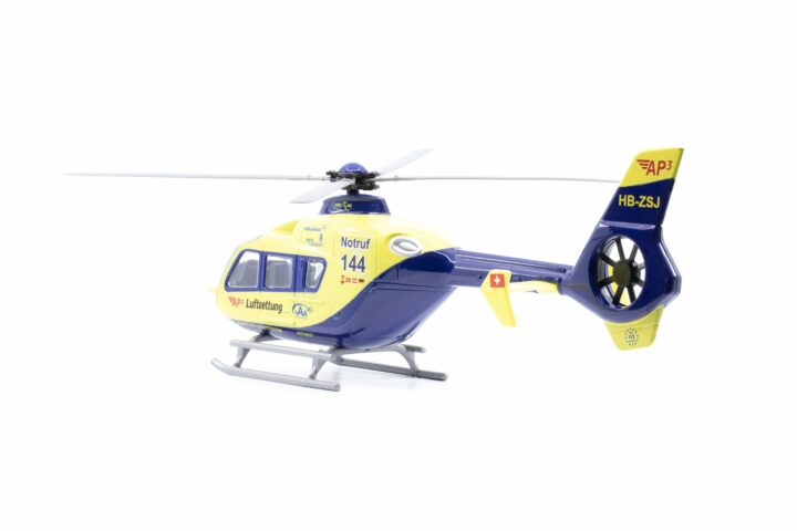 EC-135 Alpine Air Ambulance Helikopter Midi – Bild 4