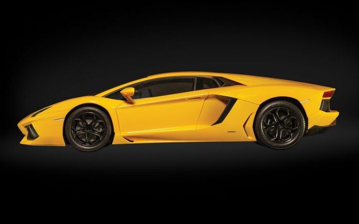 Lamborghini Aventador LP 700-4 Giallo Orion – Bild 2